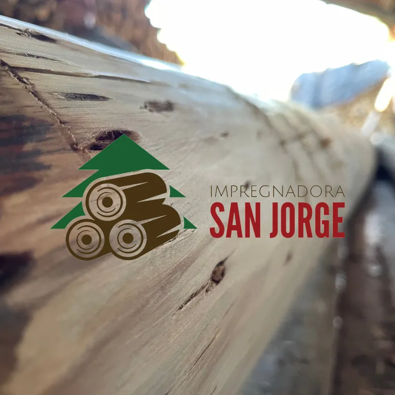 Madera impregnada para construcción, agricultura y proyectos exteriores.